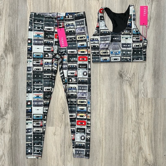 NWT Terez 2-Piece Set Hi Shine Mixtapes Y2K Pattern Leggings Sports Bra Size S - Picture 1 of 7